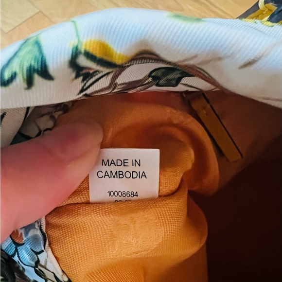 **SOLD**  Tory Burch Ella Nylon Large Tote - Picture 8 of 11